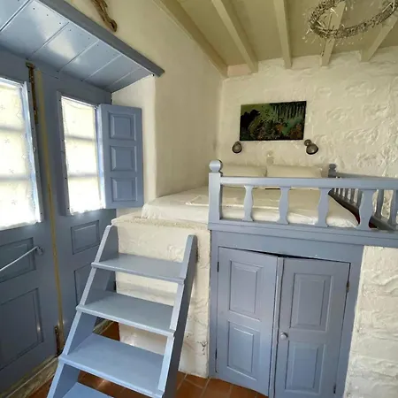 Traditional 2 Bd Chora House With Terrace Patmos Town